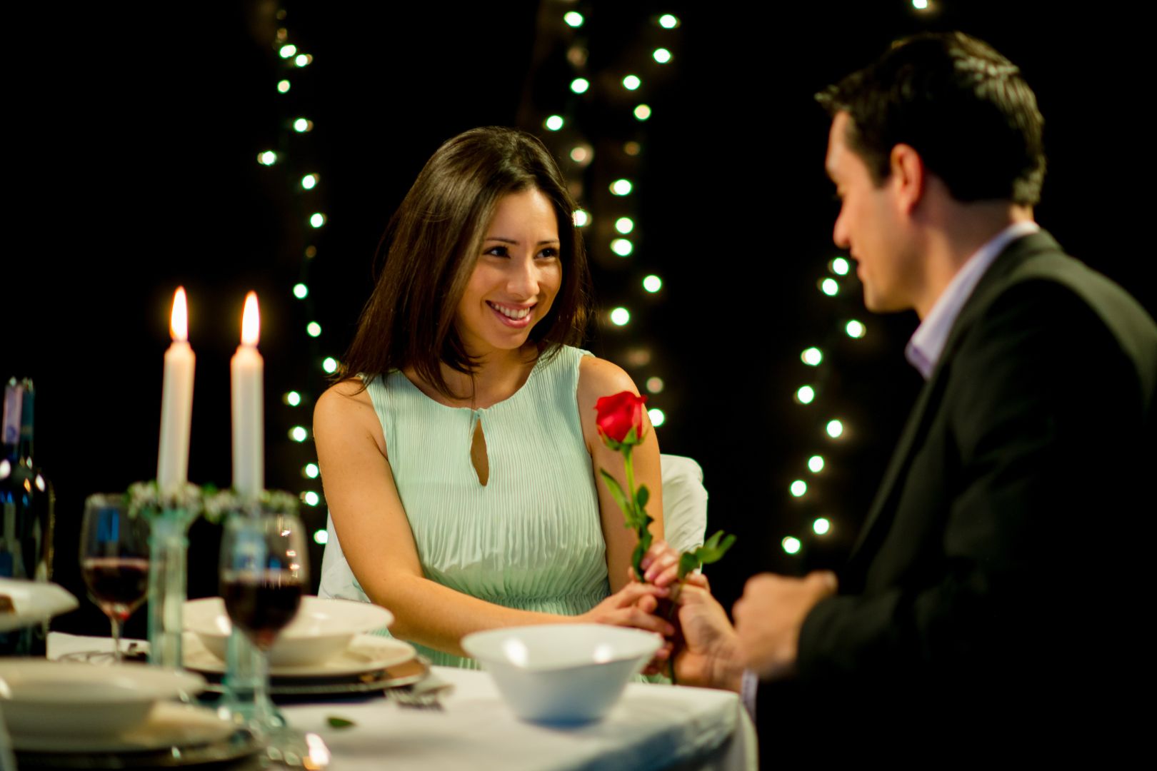 Lo que debes saber antes de tener una cita con una mujer española